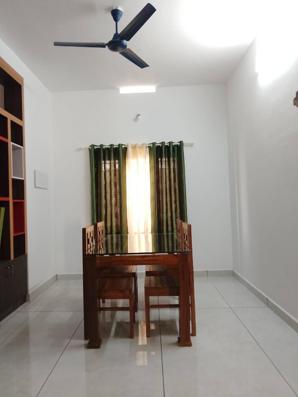 Ashvis Cottage Thekkady Exterior photo